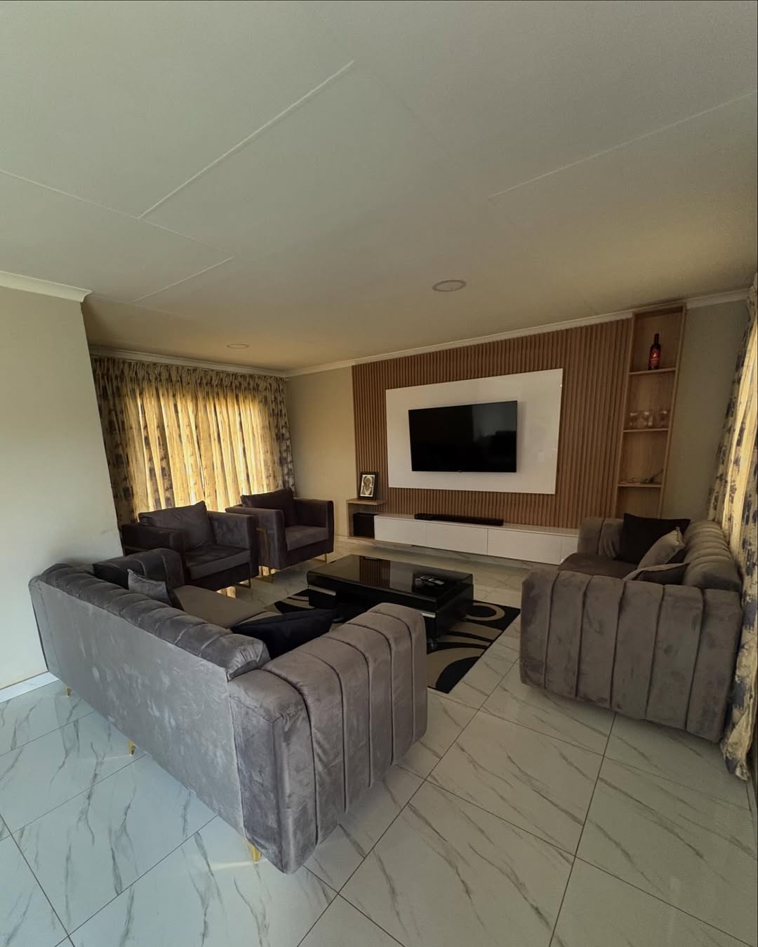 Elegant room styling